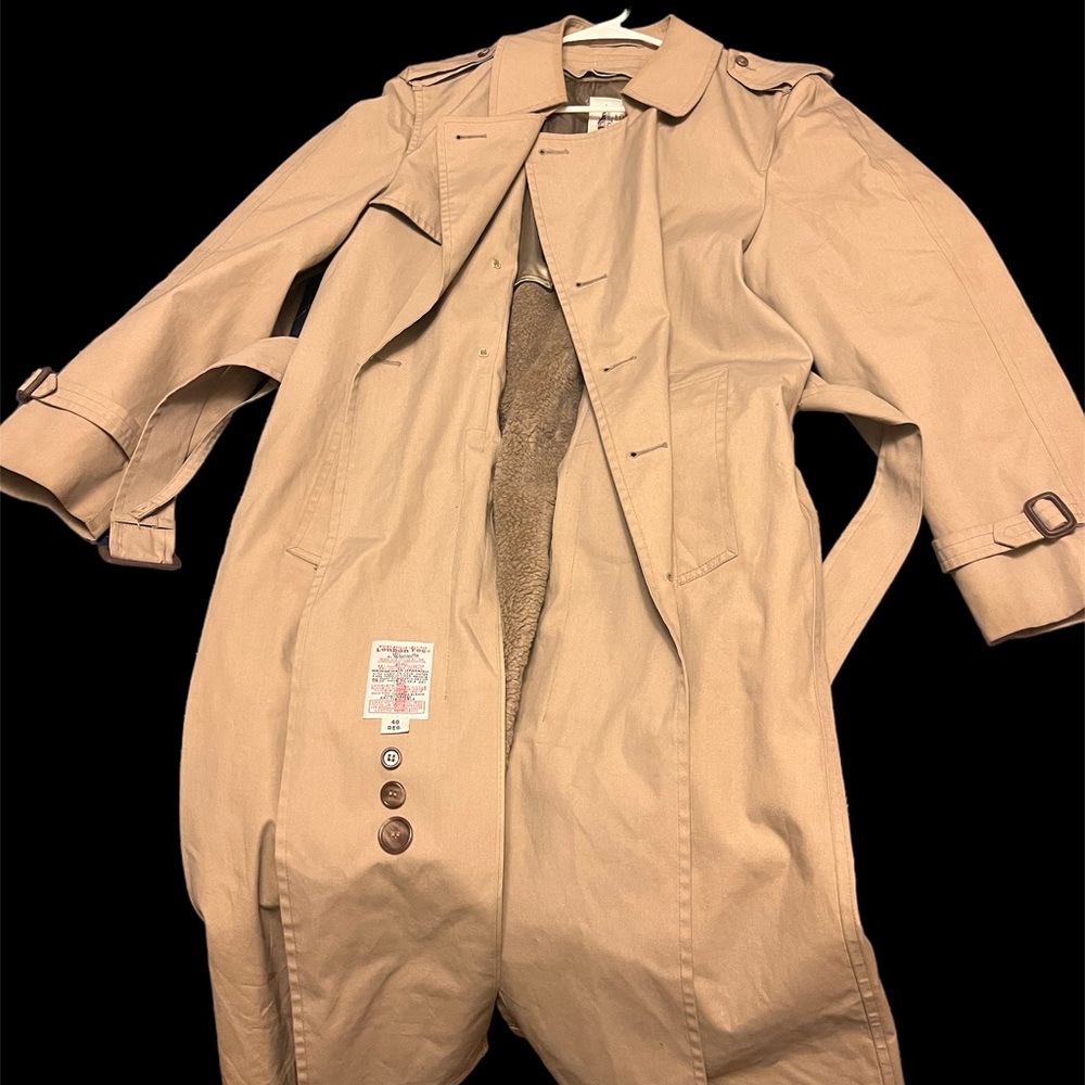 Men’s London fog, size medium